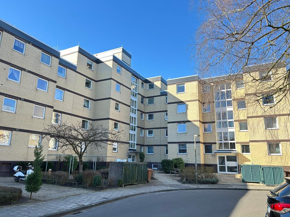 Charmante Wohnung mit Potenzial in bester Lage, 26384 Wilhelmshaven, Etagenwohnung