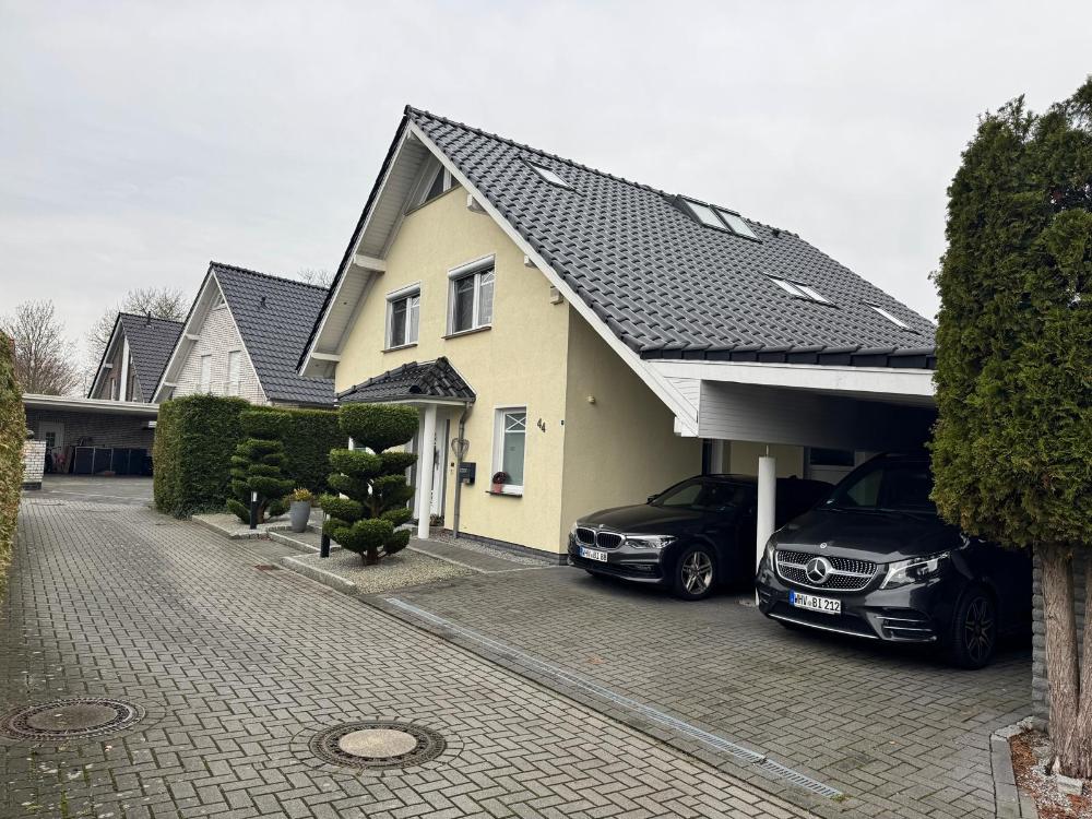 Traumhaus mit unverbautem Blick, Sauna, Whirlpool & Doppelcarport, 26389 Wilhelmshaven, Einfamilienhaus